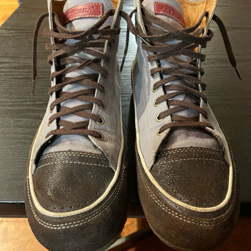 Medium Brand Canvas hightops